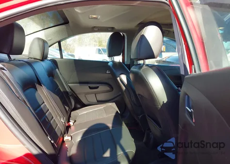 2015 Chevrolet Sonic Rs Manual из США, поврежденный, VIN 1G1JH5SB6F4141299